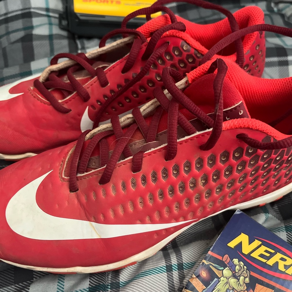 Nike Youth 7.5 Baseball Cleats